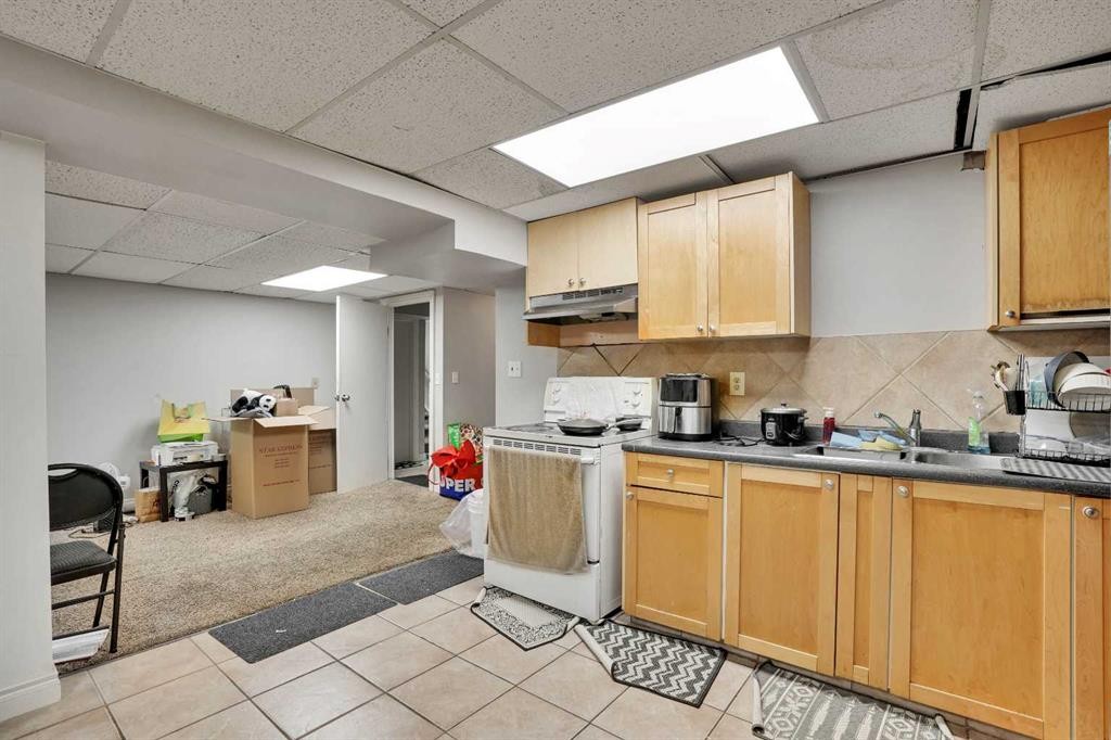 528 Whiteridge Way Ne, Calgary, AB - Indoor