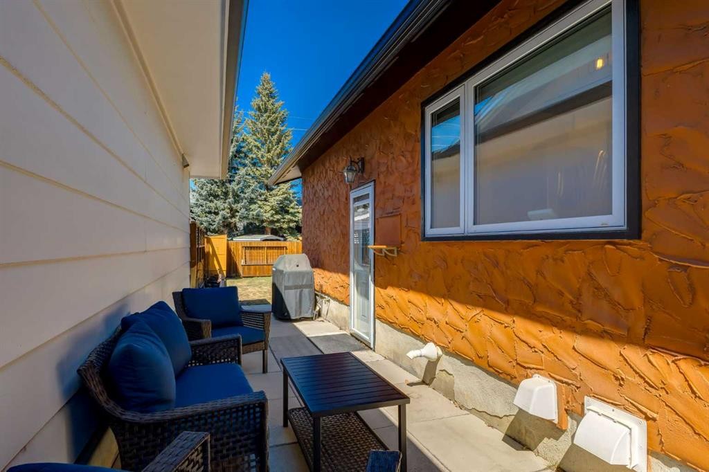 44 Midglen Drive Se, Calgary, AB - Outdoor With Deck Patio Veranda With Exterior