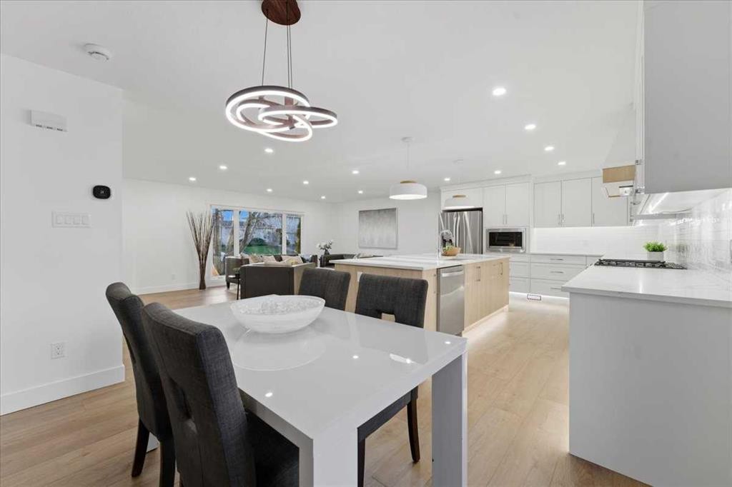 10812 Maplecrest Road Se, Calgary, AB