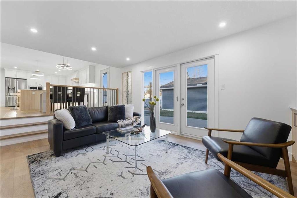 10812 Maplecrest Road Se, Calgary, AB