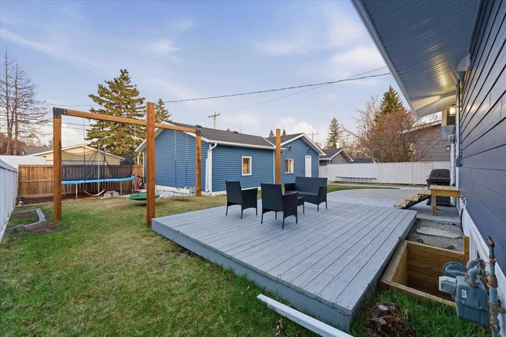 10812 Maplecrest Road Se, Calgary, AB