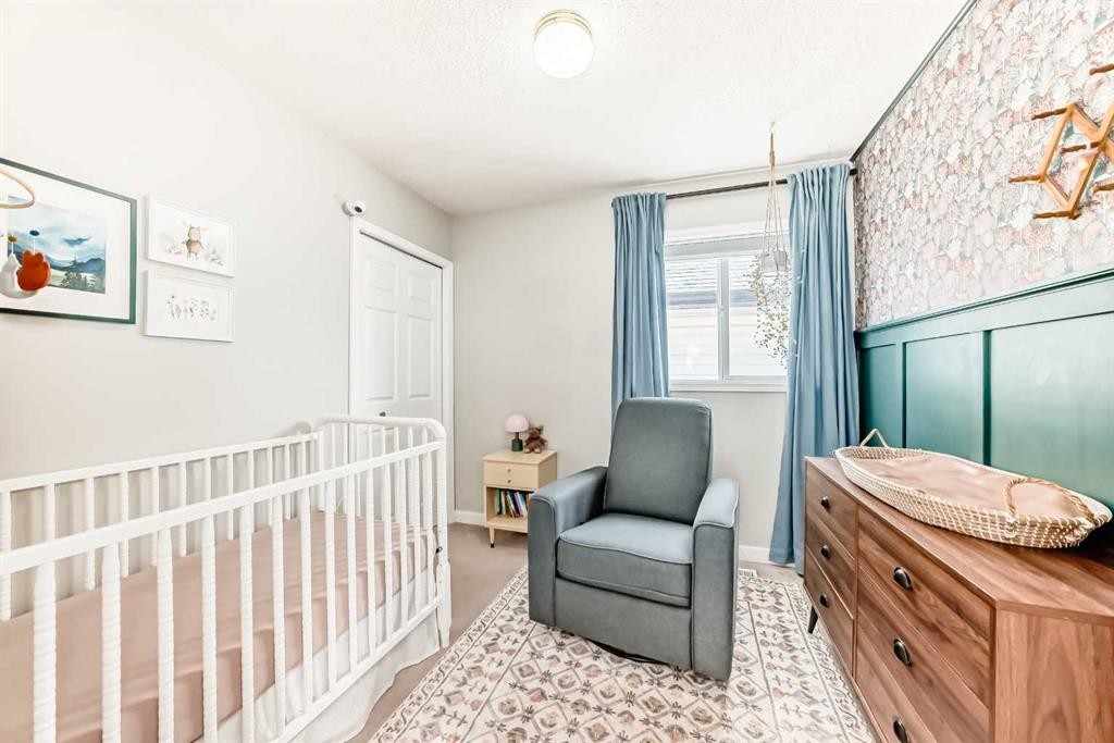 136 Hidden Hills Road Nw, Calgary, AB - Indoor