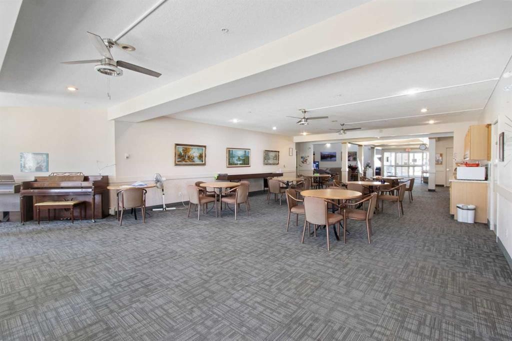 210-3 Parklane Way, Strathmore, AB - Indoor