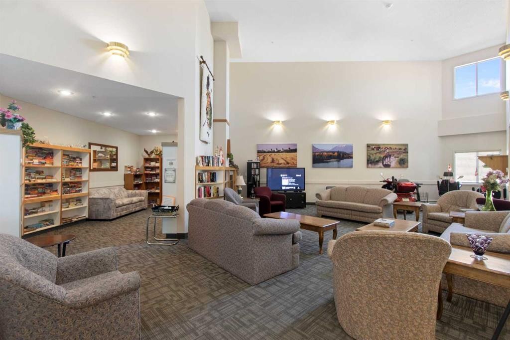 210-3 Parklane Way, Strathmore, AB - Indoor
