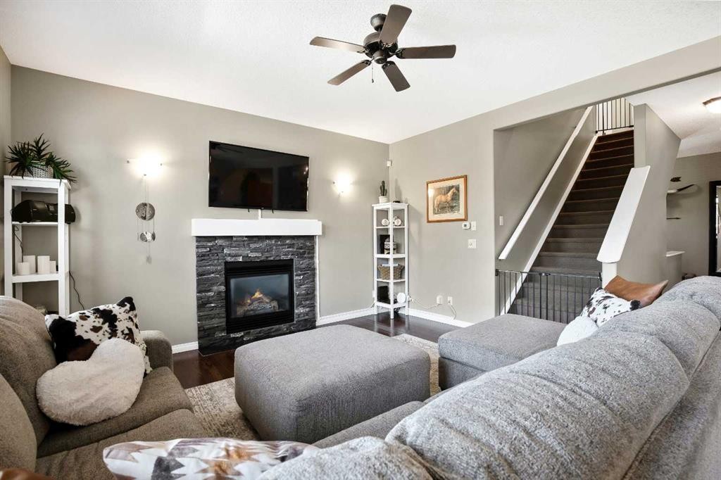 29 Mahogany View Se, Calgary, AB