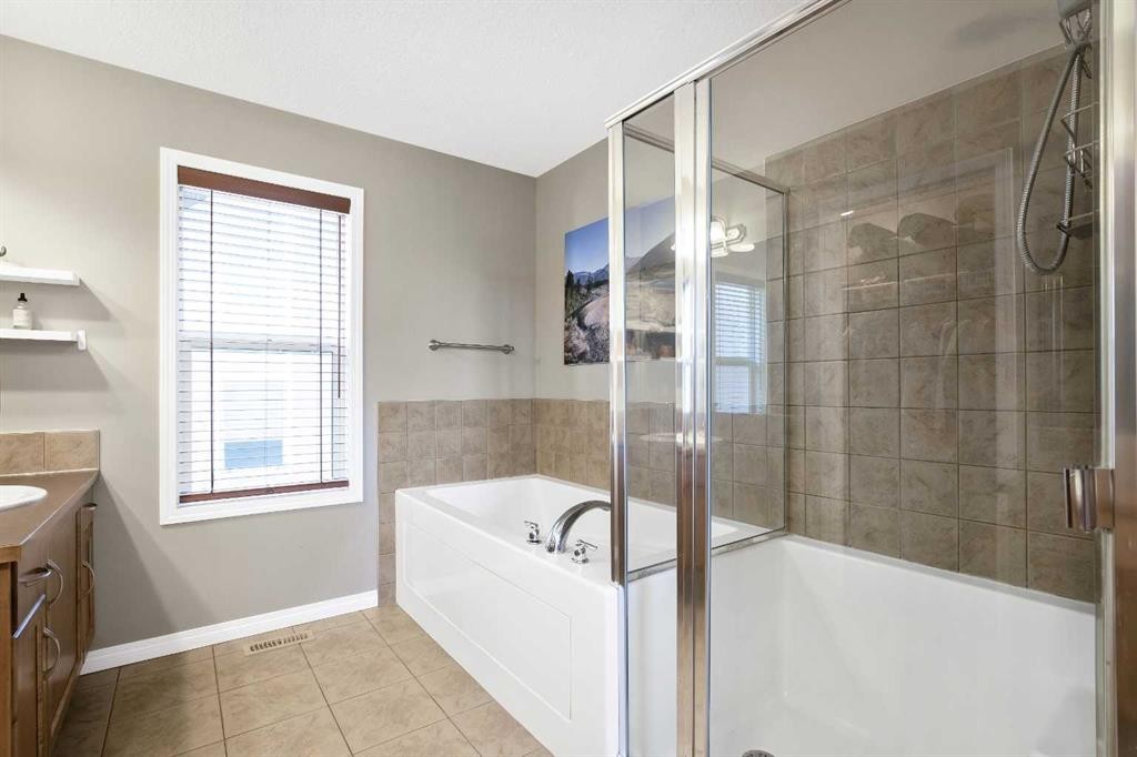 29 Mahogany View Se, Calgary, AB