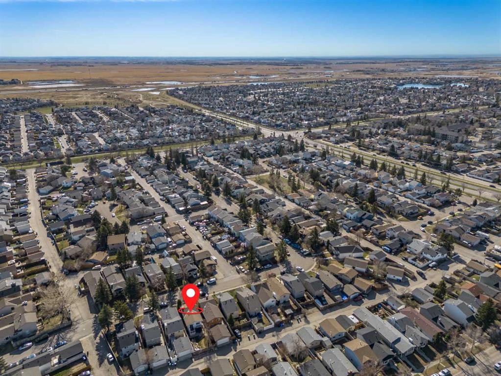 13 Taraglen Road Ne, Calgary, AB - Outdoor With View