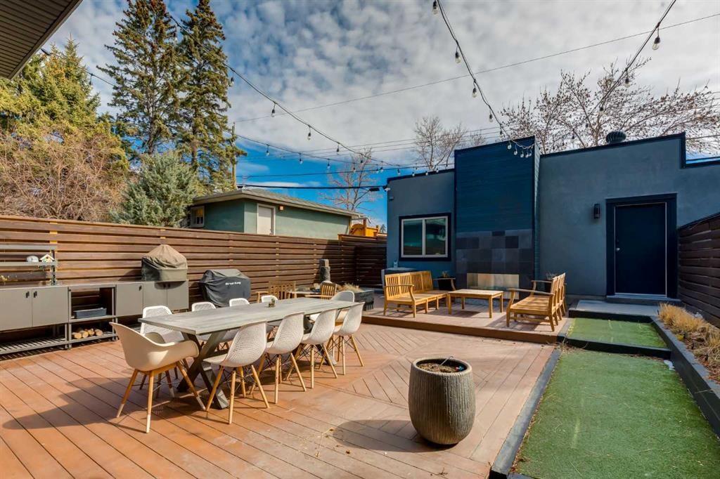 2210 Victoria Crescent Nw, Calgary, AB - Outdoor With Deck Patio Veranda