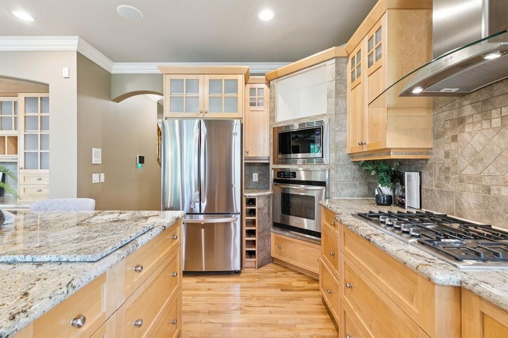 38 Evergreen Common Sw, Calgary, AB - Indoor Photo Showing Kitchen With Stainless Steel Kitchen With Upgraded Kitchen