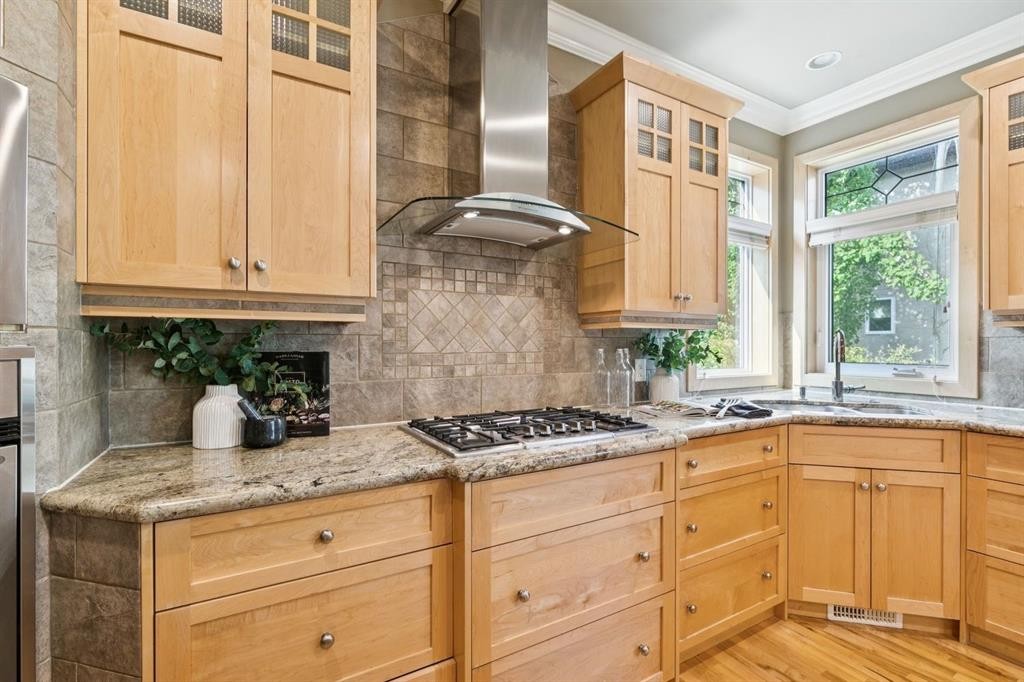 38 Evergreen Common Sw, Calgary, AB - Indoor Photo Showing Kitchen