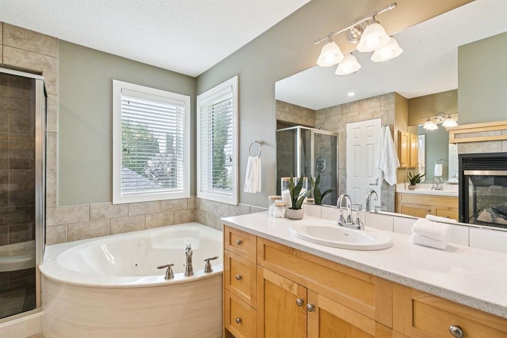 38 Evergreen Common Sw, Calgary, AB - Indoor Photo Showing Bathroom