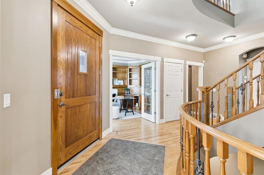 38 Evergreen Common Sw, Calgary, AB - Indoor Photo Showing Other Room