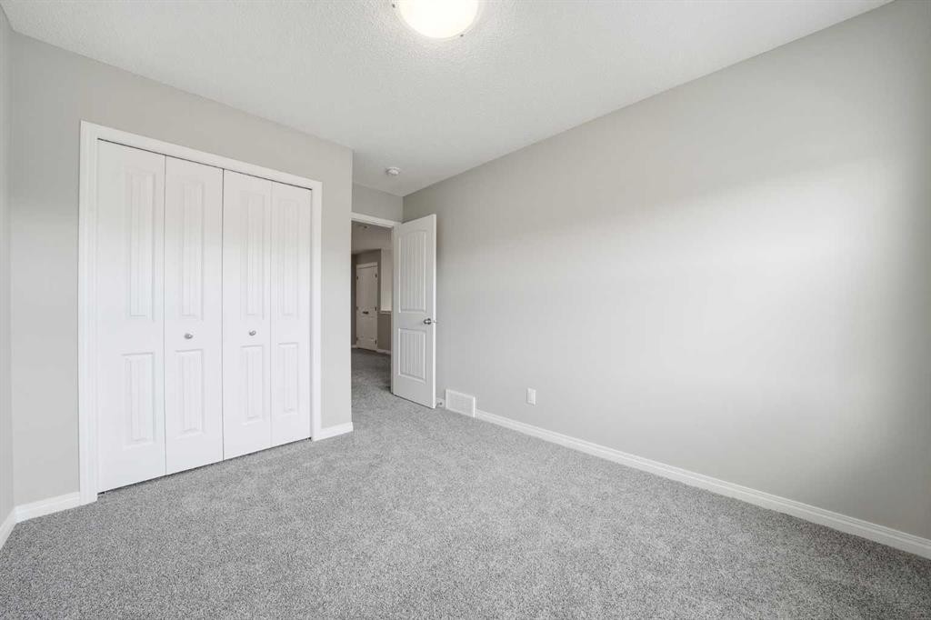 831 Wolf Willow Boulevard Se, Calgary, AB - Indoor