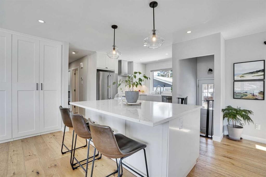 34 Malibou Road Sw, Calgary, AB - Indoor