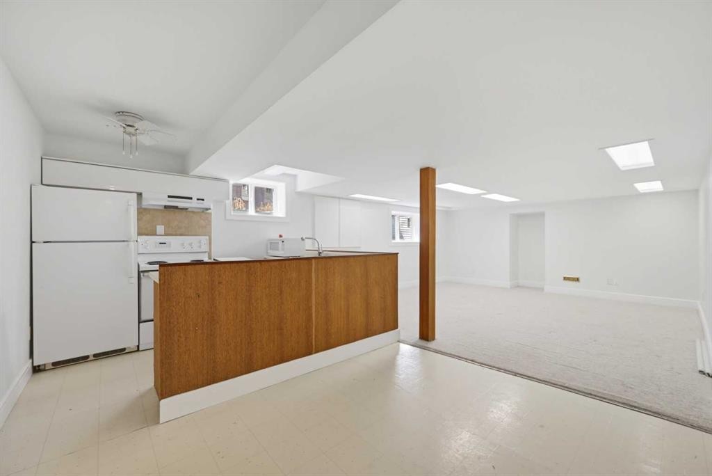 92 Whitlock Close Ne, Calgary, AB - Indoor Photo Showing Kitchen