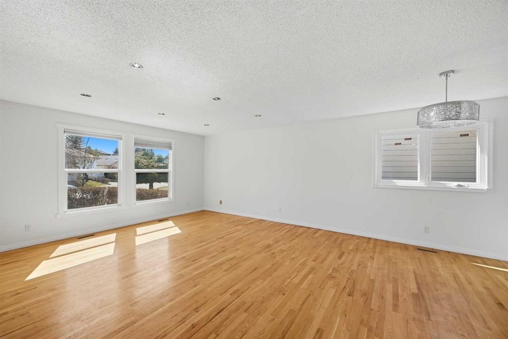 92 Whitlock Close Ne, Calgary, AB - Indoor