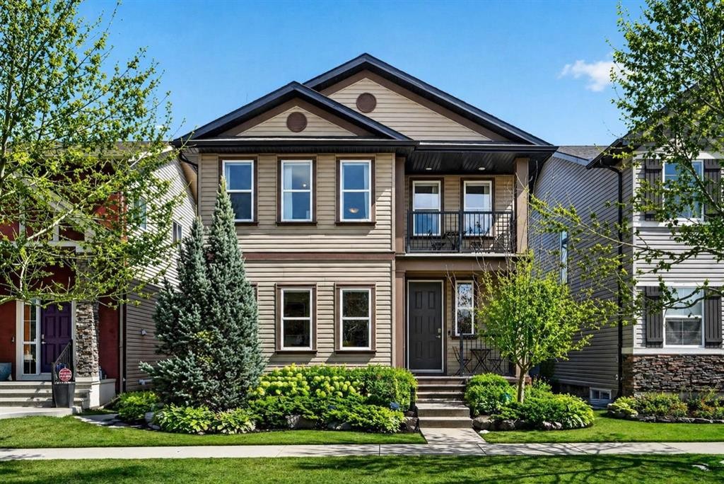 4703 Elgin Avenue Se, Calgary, AB - Outdoor With Balcony With Facade