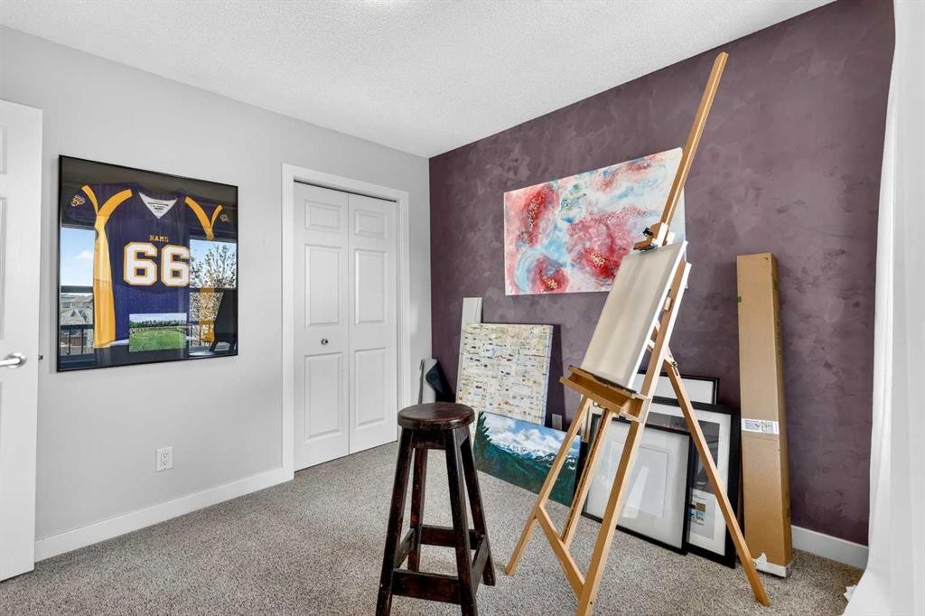 4703 Elgin Avenue Se, Calgary, AB - Indoor