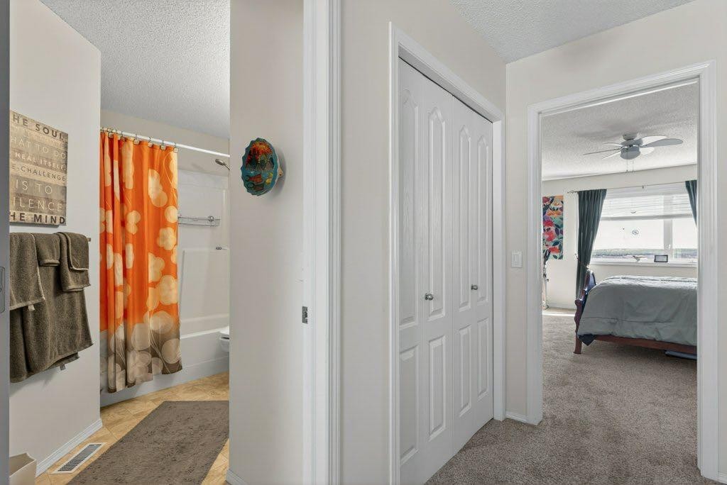 92 Hamptons Link Nw, Calgary, AB - Indoor