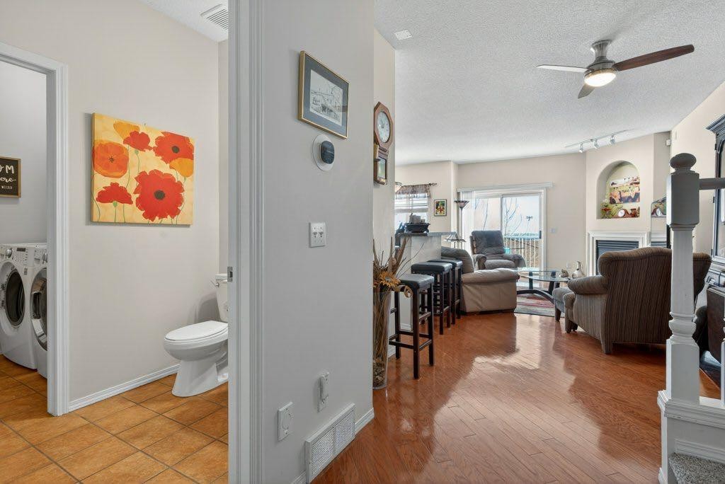 92 Hamptons Link Nw, Calgary, AB - Indoor