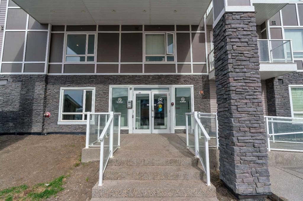 2225-76 Cornerstone Passage Ne, Calgary, AB - Outdoor