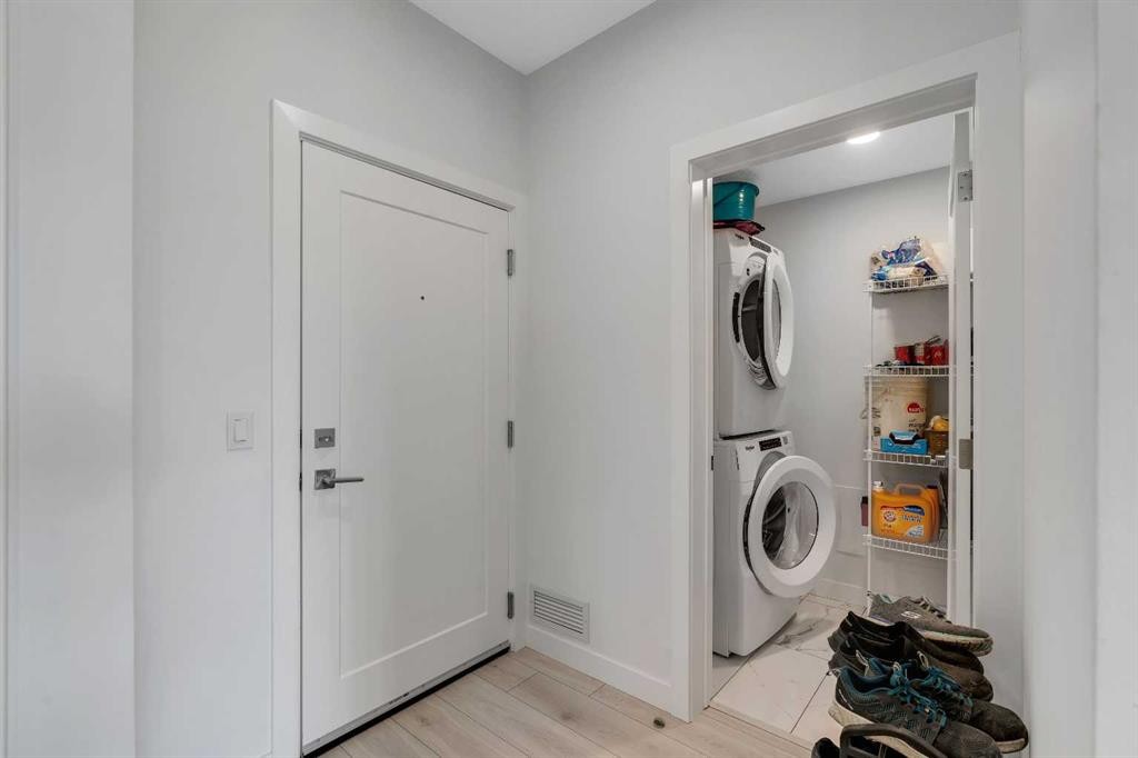 2225-76 Cornerstone Passage Ne, Calgary, AB - Indoor Photo Showing Laundry Room