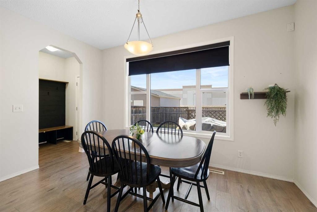 47 Covehaven Mews Ne, Calgary, AB - Indoor Photo Showing Dining Room