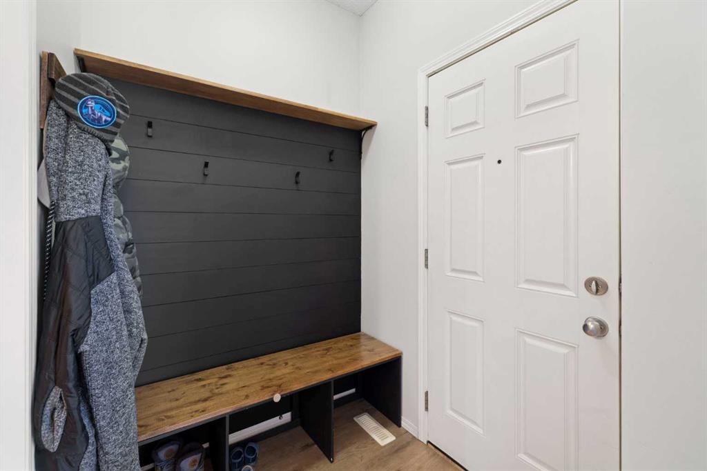47 Covehaven Mews Ne, Calgary, AB - Indoor Photo Showing Other Room