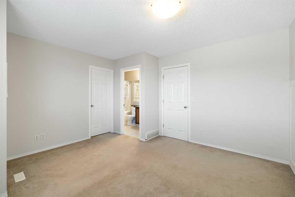 47 Covehaven Mews Ne, Calgary, AB - Indoor Photo Showing Other Room