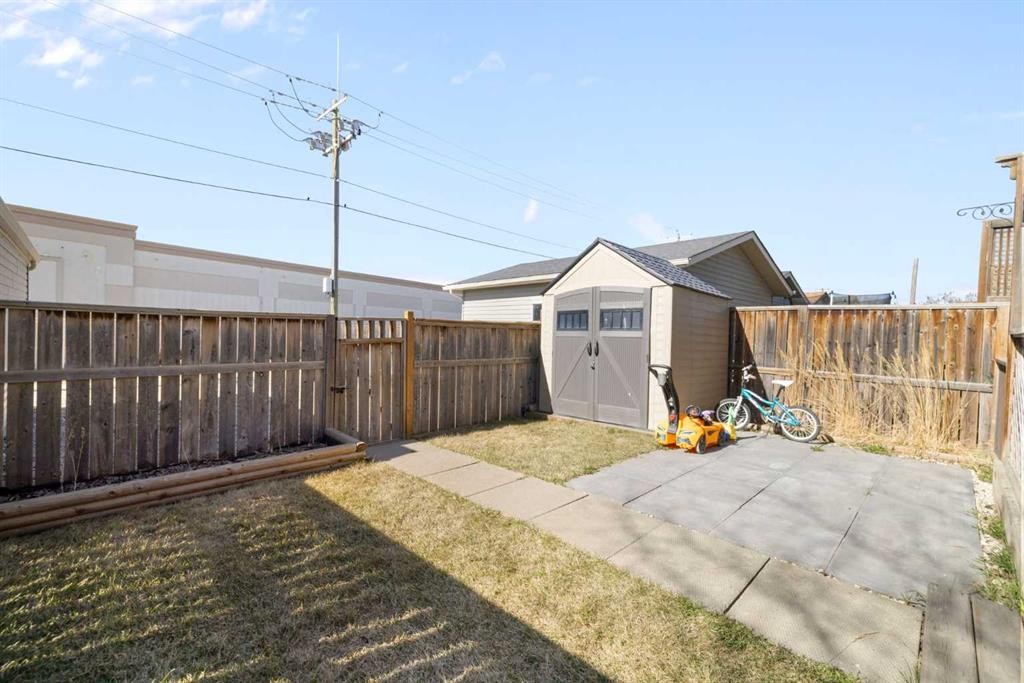 47 Covehaven Mews Ne, Calgary, AB - Outdoor