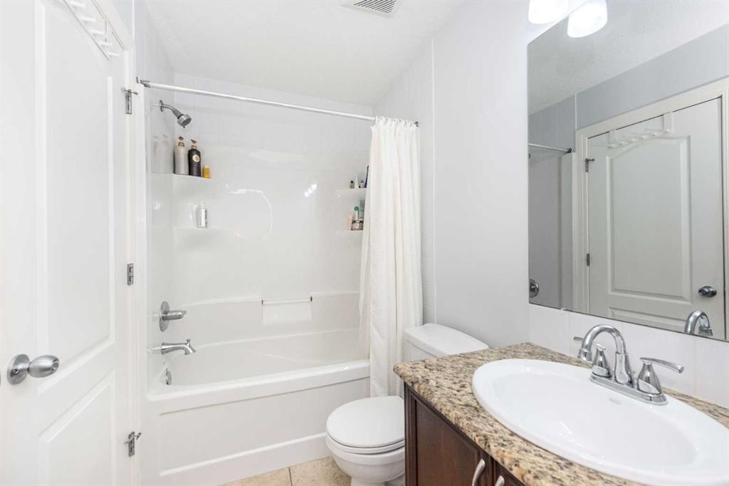 19 Skyview Ranch Crescent Ne, Calgary, AB - Indoor Photo Showing Bathroom