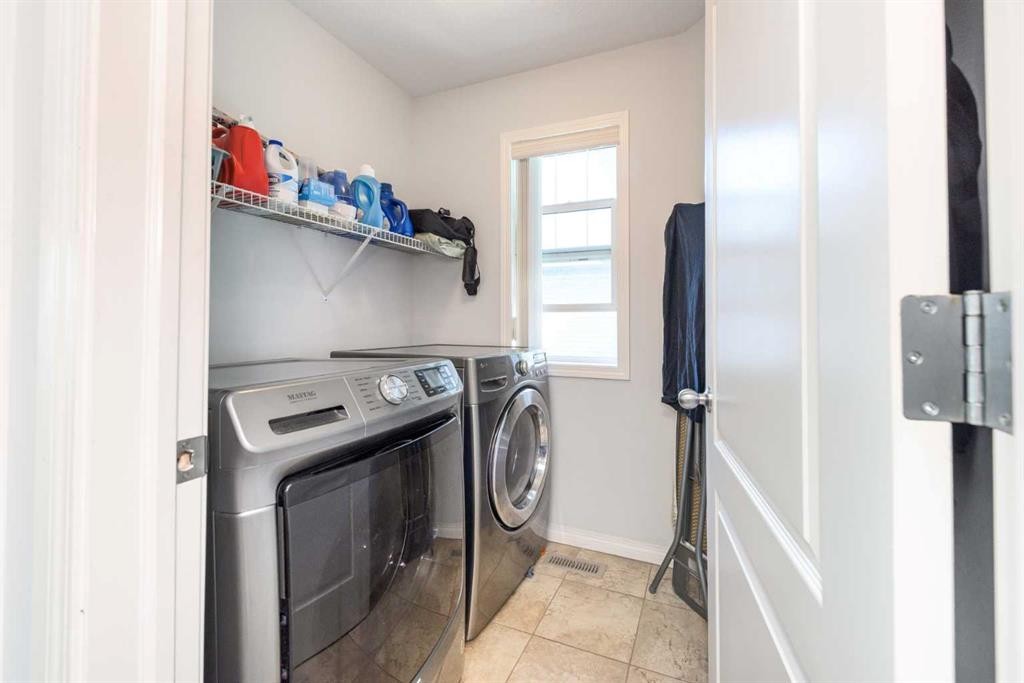19 Skyview Ranch Crescent Ne, Calgary, AB - Indoor Photo Showing Laundry Room