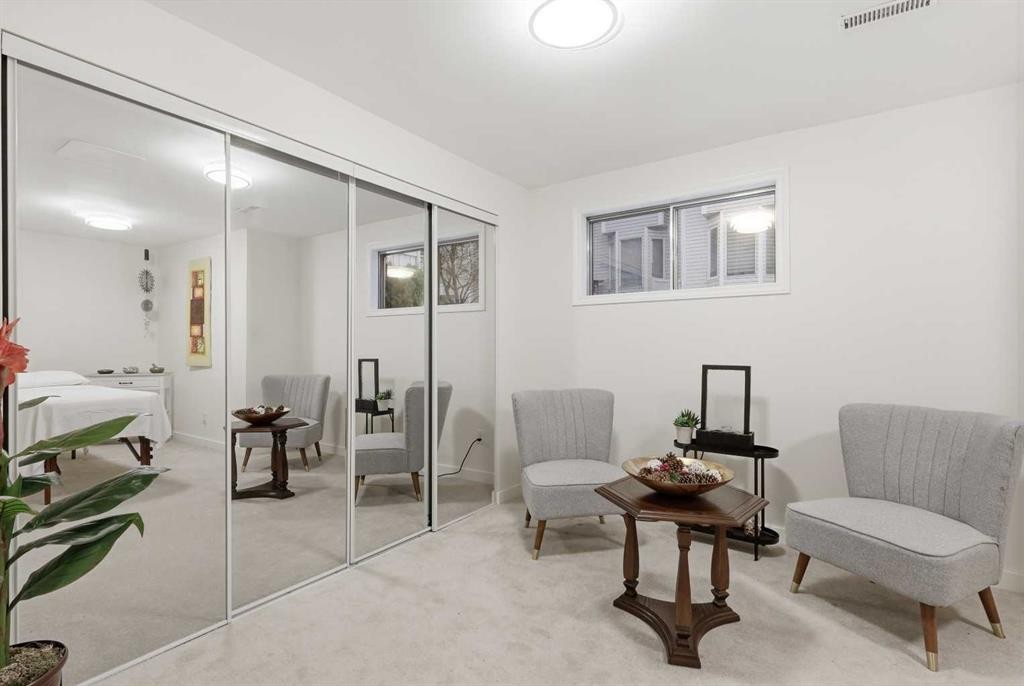310 Hawkstone Manor Nw, Calgary, AB - Indoor Photo Showing Other Room