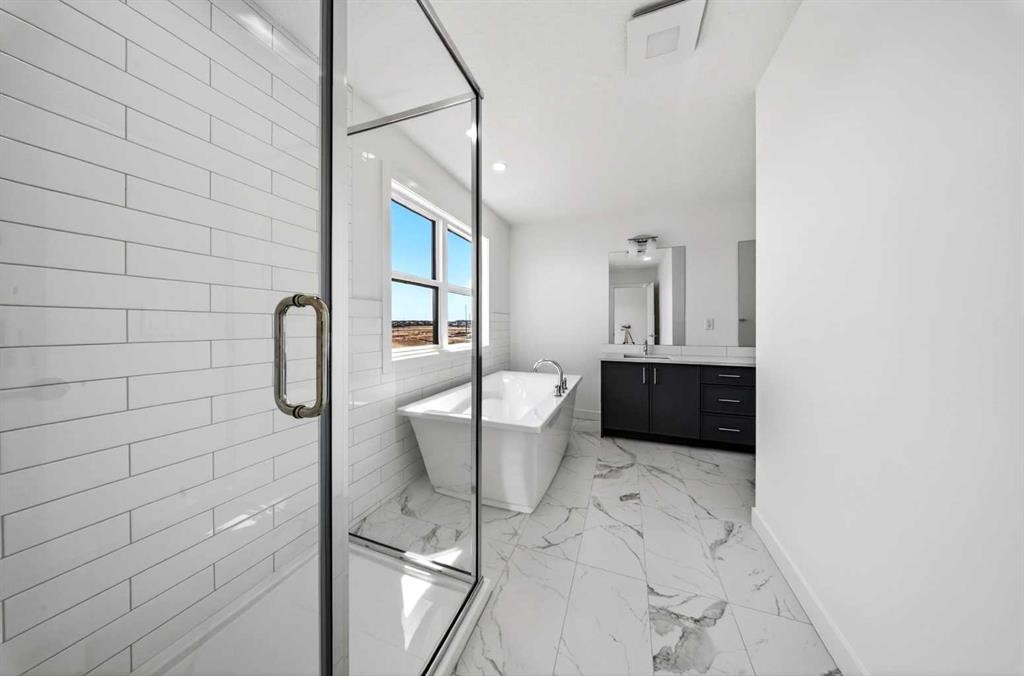 152 Copperhead Road Se, Calgary, AB - Indoor Photo Showing Bathroom