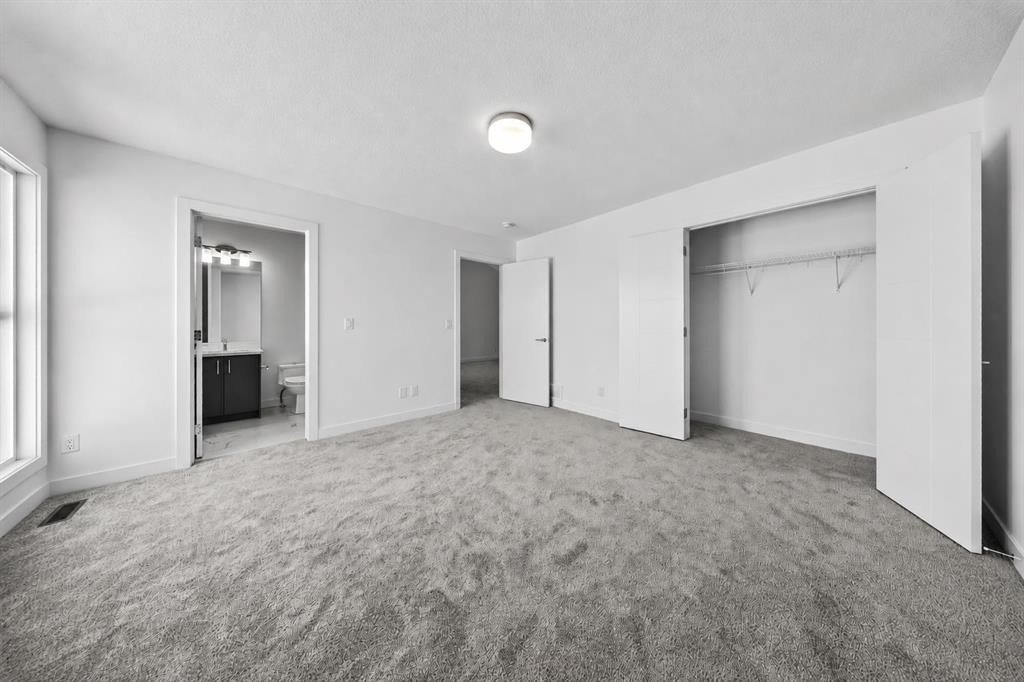 152 Copperhead Road Se, Calgary, AB - Indoor Photo Showing Other Room