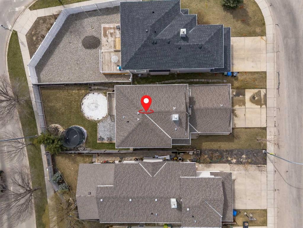 268 Westmount Crescent, Okotoks, AB - Outdoor
