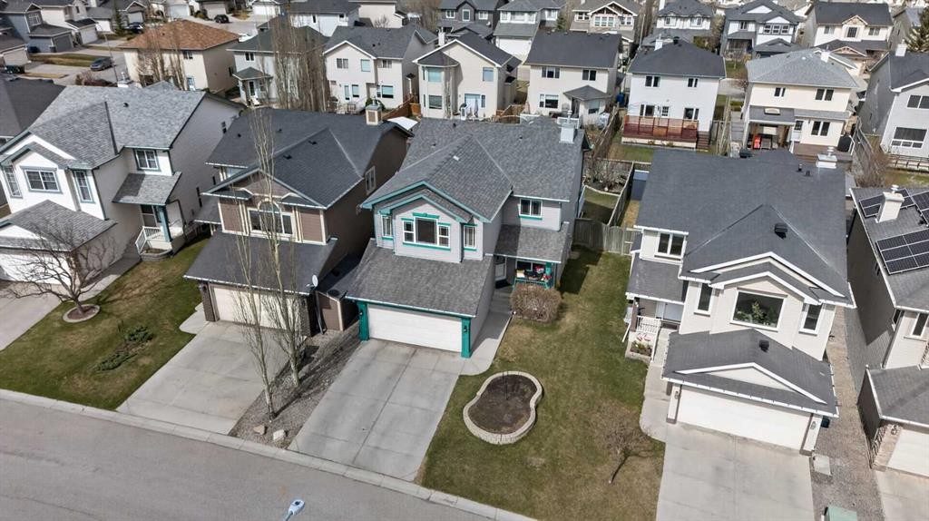 204 Citadel Meadow Close Nw, Calgary, AB - Outdoor With Facade