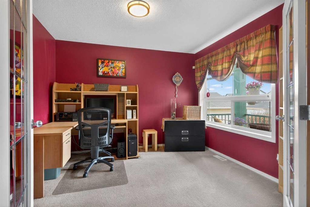 204 Citadel Meadow Close Nw, Calgary, AB - Indoor Photo Showing Office