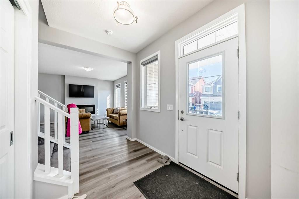 126 Cityspring Gate Ne, Calgary, AB - Indoor Photo Showing Other Room