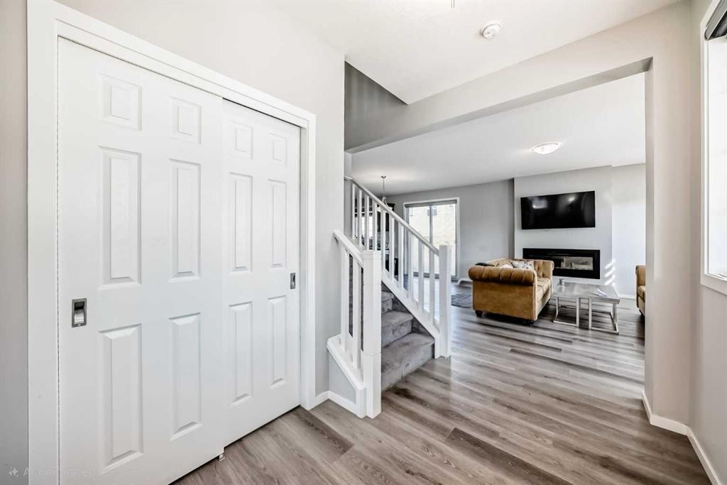 126 Cityspring Gate Ne, Calgary, AB - Indoor Photo Showing Other Room