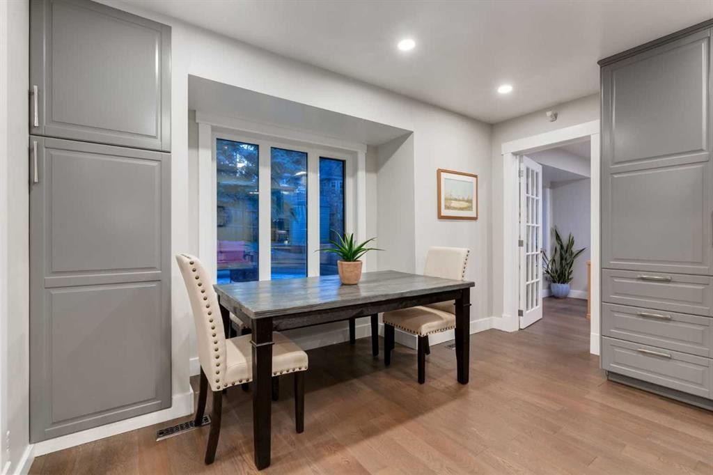 9915 Patton Road Sw, Calgary, AB - Indoor