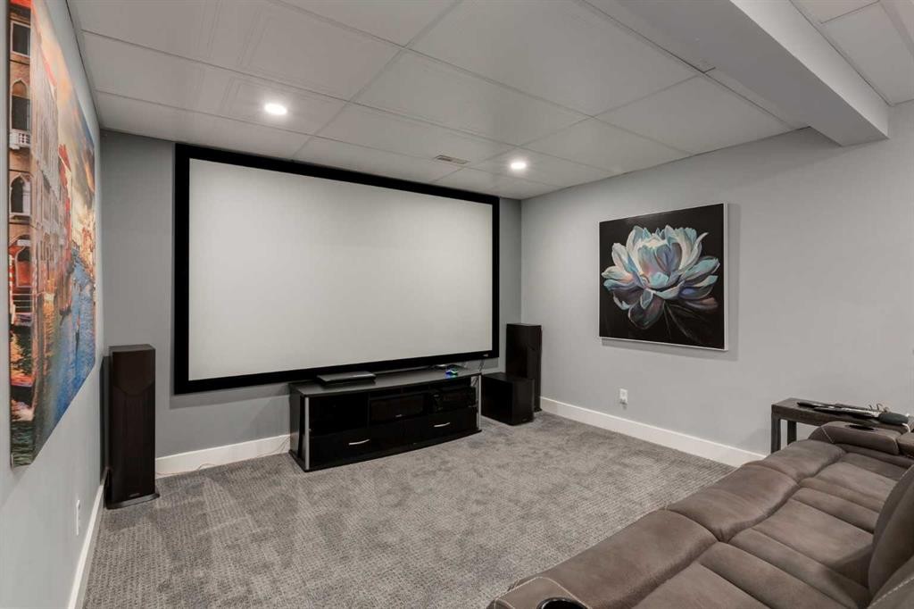 9915 Patton Road Sw, Calgary, AB - Indoor