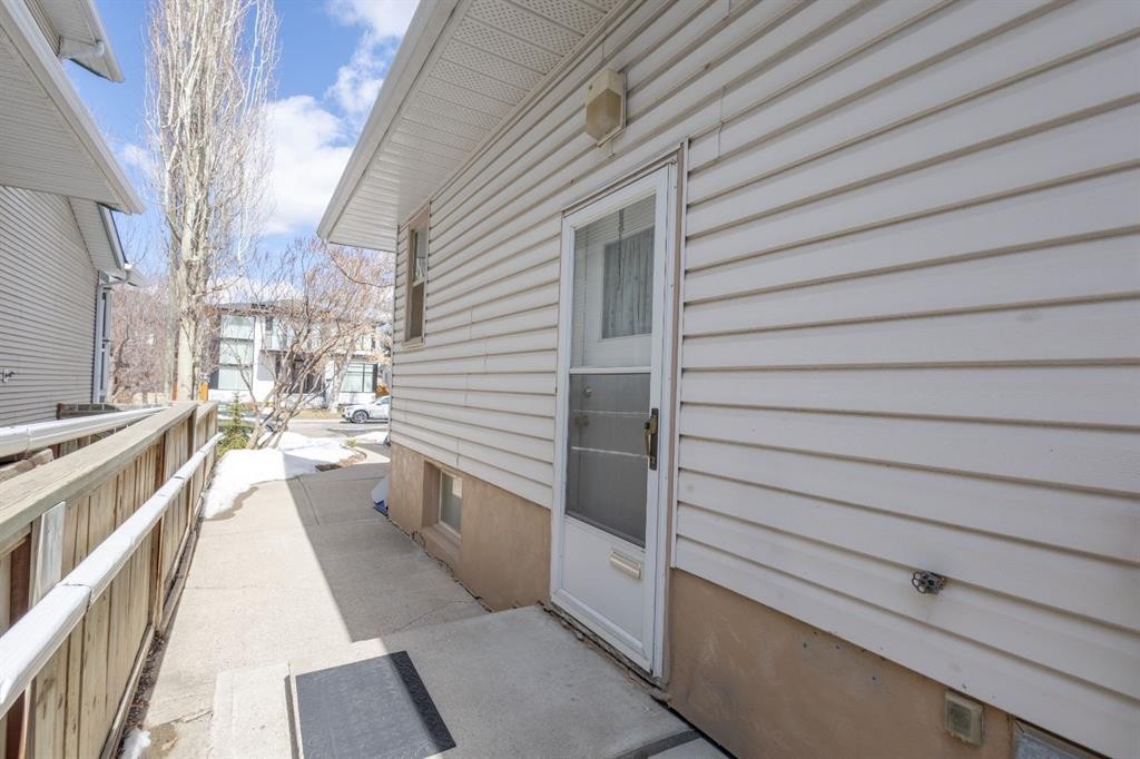 719 27 Avenue Nw, Calgary, AB - Outdoor With Exterior