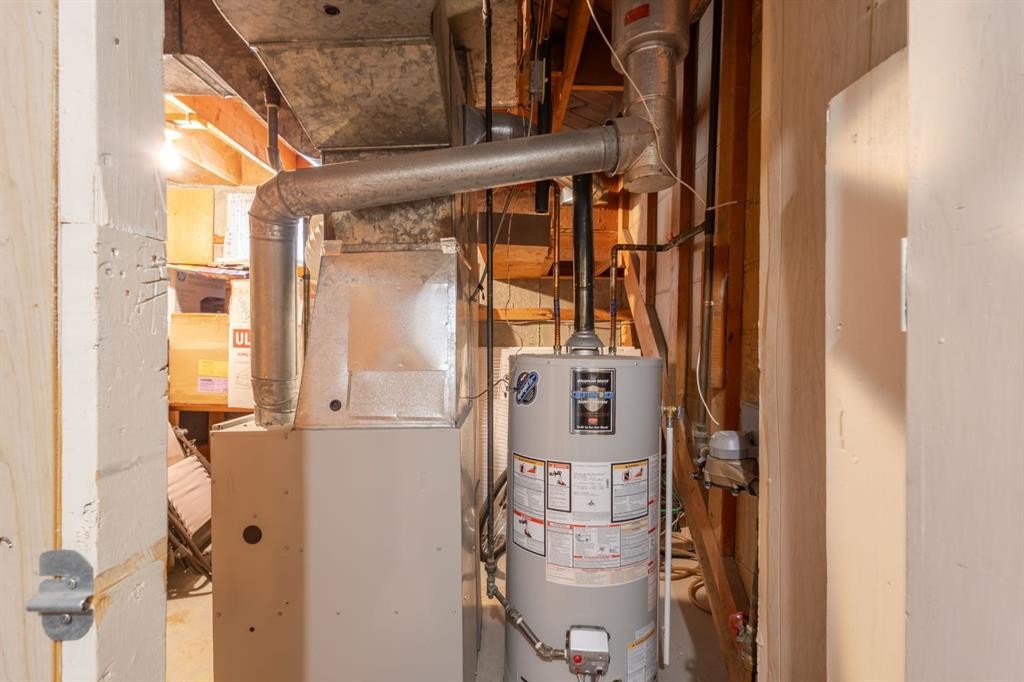 719 27 Avenue Nw, Calgary, AB - Indoor Photo Showing Basement