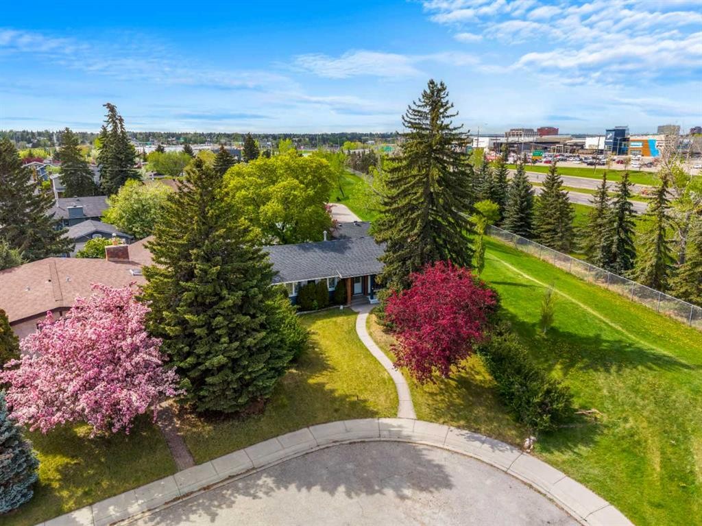 235 Lake Rosen Crescent Se, Calgary, AB - Outdoor With View