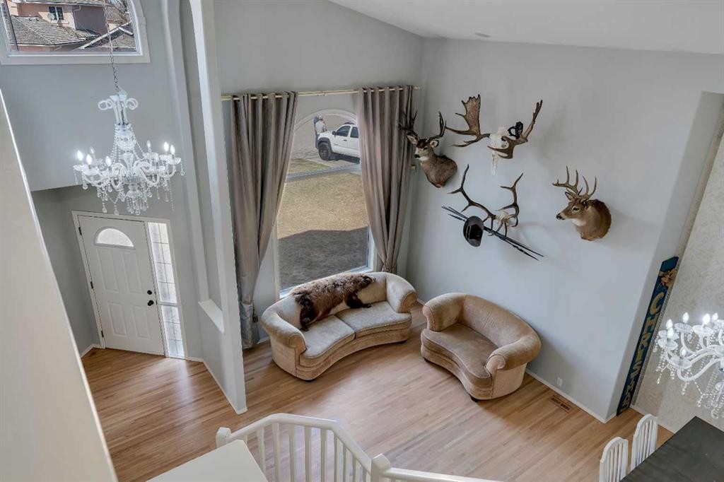 37 Mt Yamnuska Place Se, Calgary, AB - Indoor Photo Showing Other Room