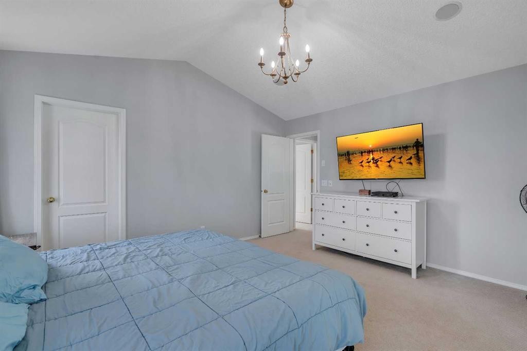 37 Mt Yamnuska Place Se, Calgary, AB - Indoor Photo Showing Bedroom