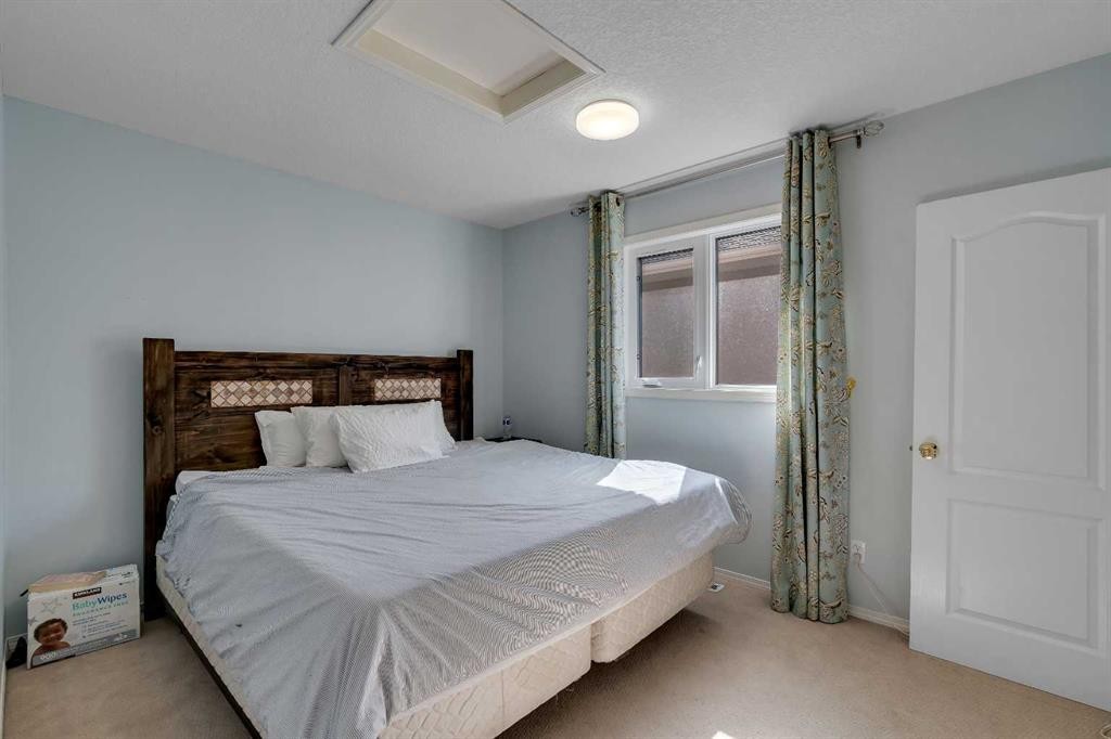 37 Mt Yamnuska Place Se, Calgary, AB - Indoor Photo Showing Bedroom