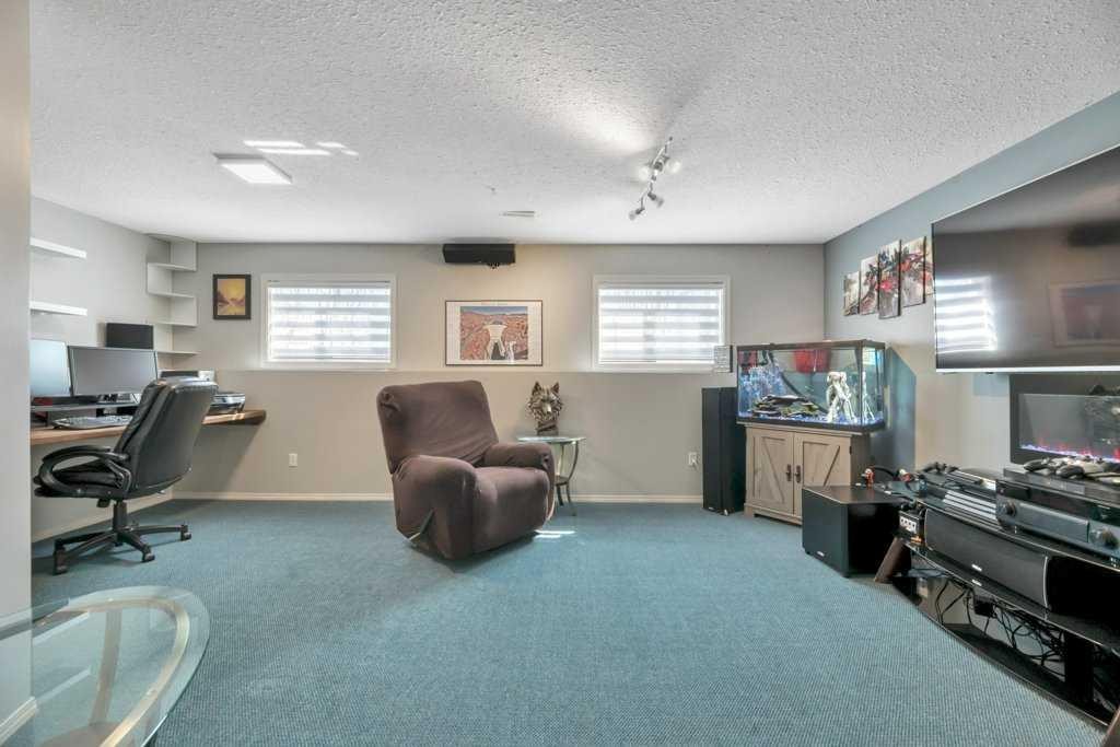 191 Strathaven Crescent, Strathmore, AB - Indoor