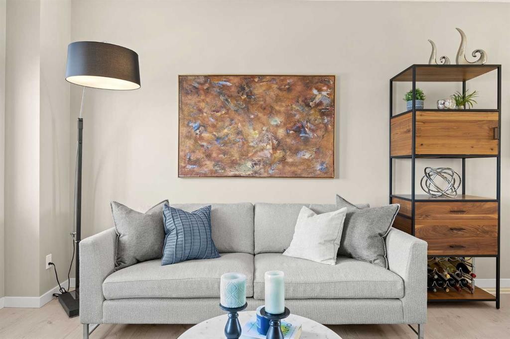 496 Nolan Hill Boulevard Nw, Calgary, AB - Indoor Photo Showing Living Room